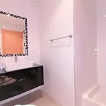 Paraiso Sol Rocha Luxurious Портиман