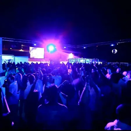 Paraiso Sol Rocha Luxurious Apartment